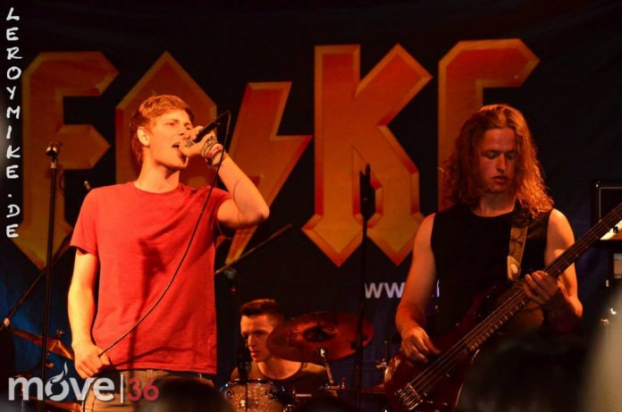 ACDC Party mit FAKE Support The Hailstone