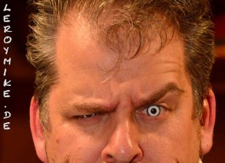 Was guckst du Dieses Bild vom Karneval wollte ich euch nicht vorenthalten Danke euch für die vielen schönen Momente und Motive. Ihr seid die wahren Models