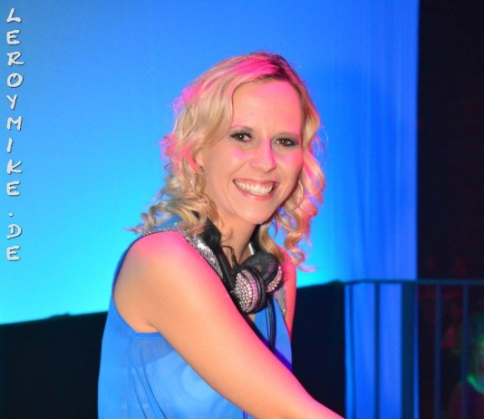 DJane HouseKat Esperanto Halle Fulda