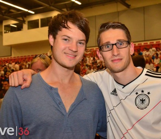 public viewing Deutschland vs. Frankreich 1:0 inkl. Autokorso