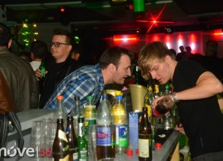 Sonic pres. PLAY HOUZE @ Club Nachbar Sonic pres. PLAY HOUZE @ Club Nachbar Sonic pres. PLAY HOUZE Weitere Bilder von mir findet ihr unter www.shooting-star.eu